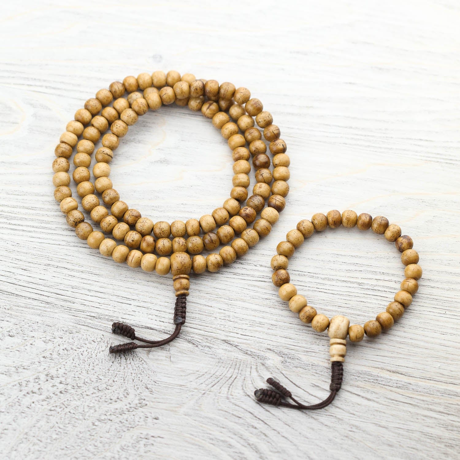 Buddhist prayer beads Prayer flag Bracelet, prayer beads, gemstone, bracelet  png | PNGEgg