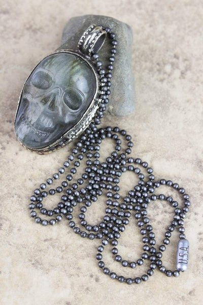 Necklaces Air of Creativity and Instinct Small Skull Necklace JN673