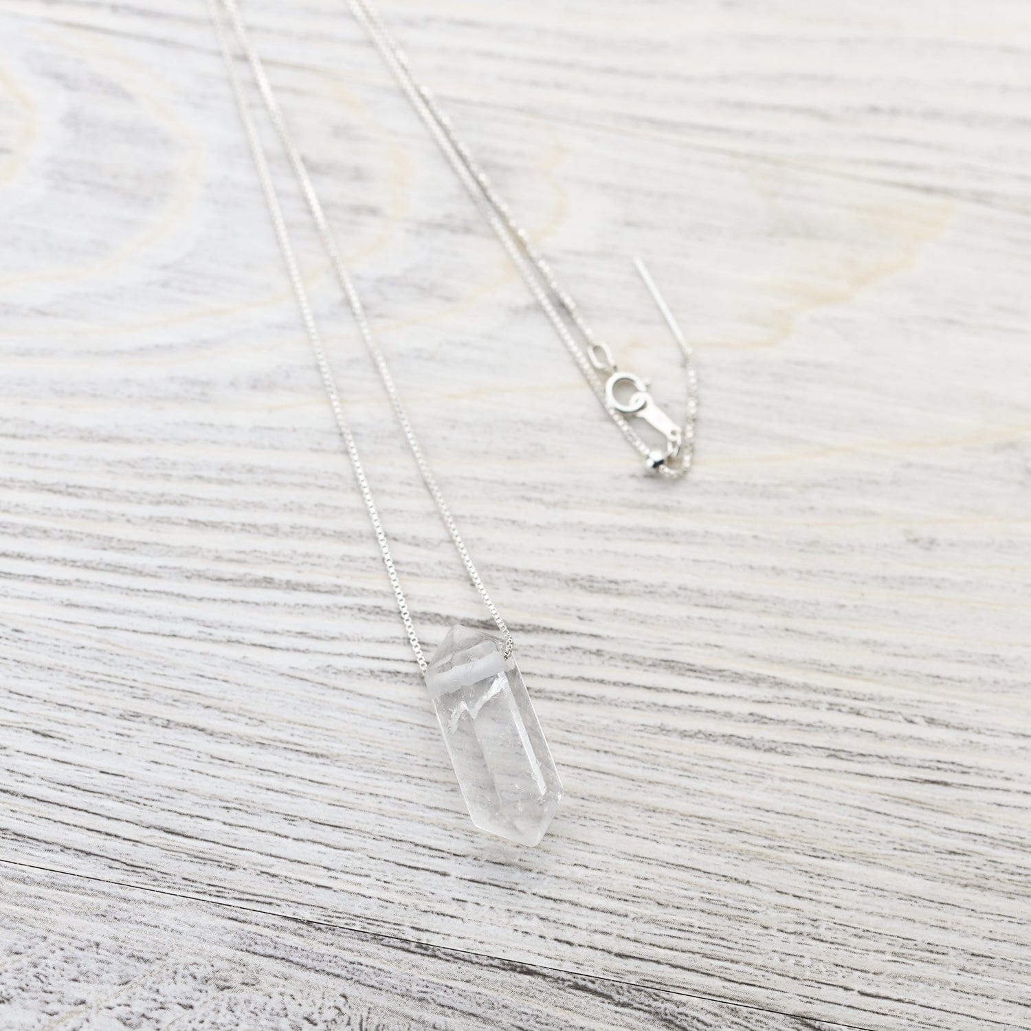 Necklaces Clear Quartz Crystal Chakra Energy Necklace JN835.ClearQuartz