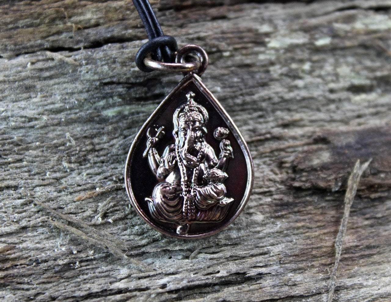 Pendants Default Ganesh and Om Pendant jp402