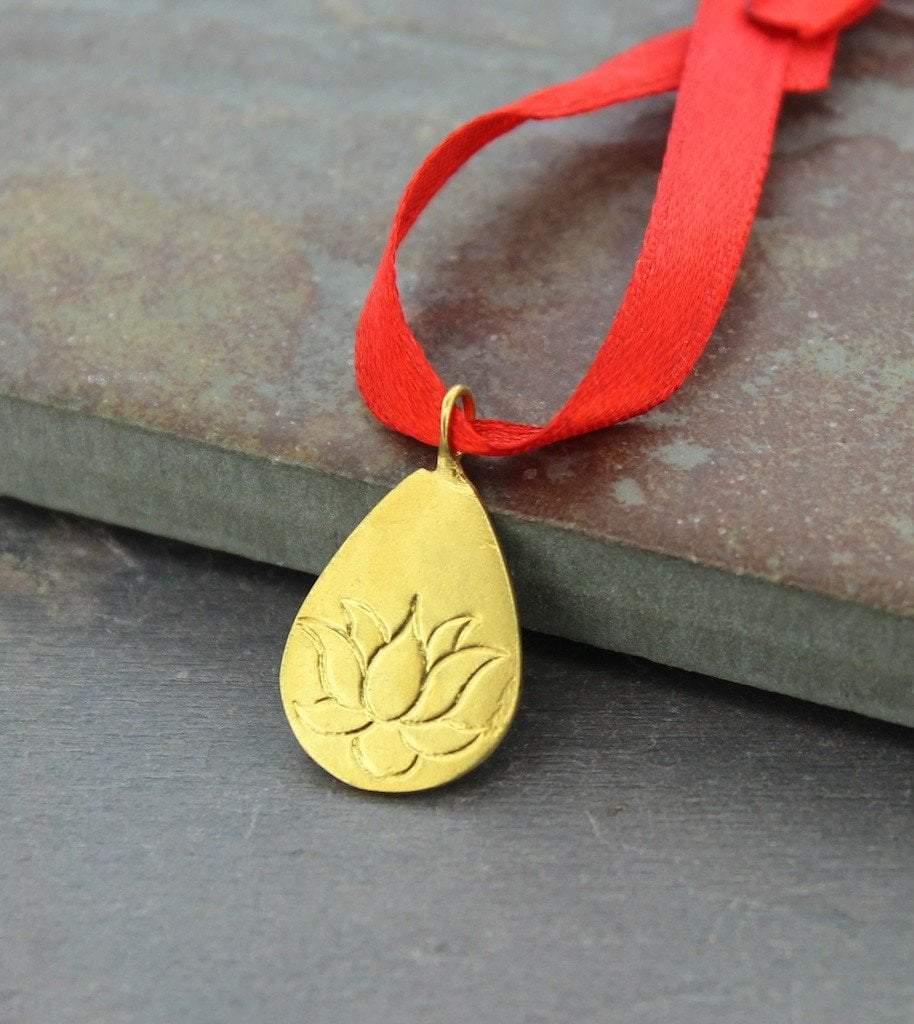 Pendants Default Gold Tibetan Lotus Pendant jp359