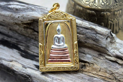 Pendants Phra Soomdej Gold Thai Buddha Amulet with Scroll jpthai49