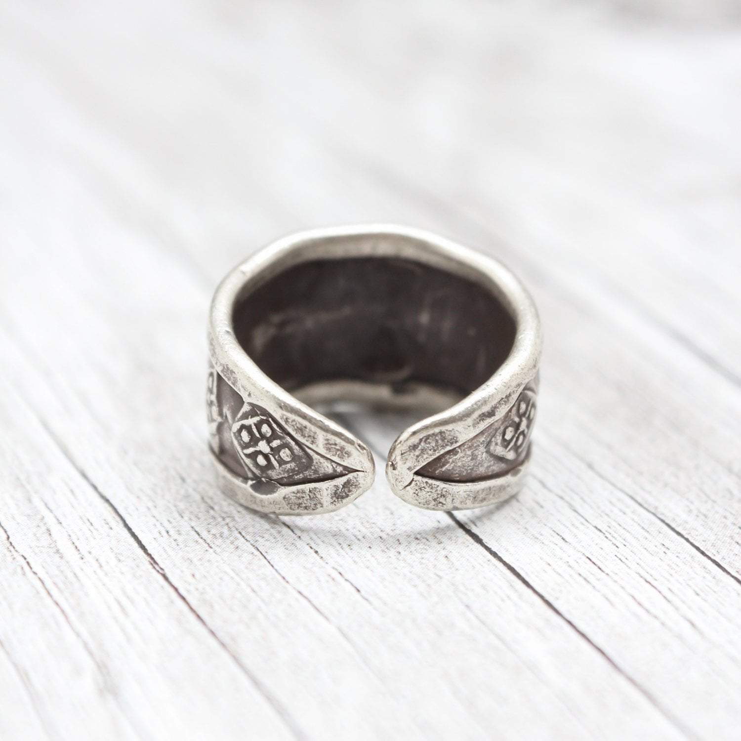 Endless Knot Ring - DharmaShop