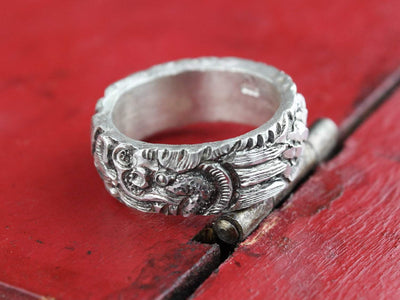 Rings 9 Solid Silver Men's Dragon Ring JR245.09