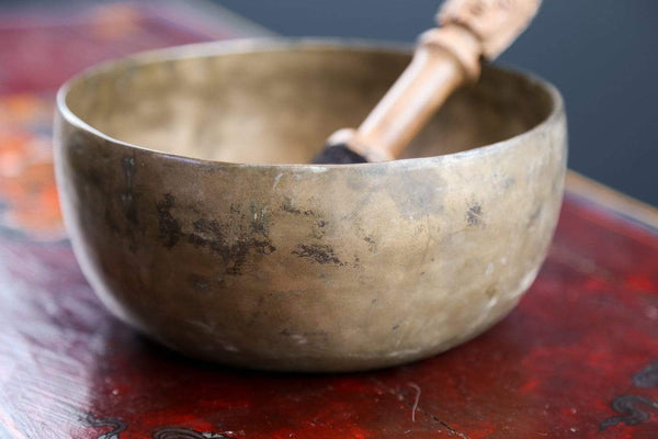 Heart Chakra Compassion Antique Singing Bowl - DharmaShop