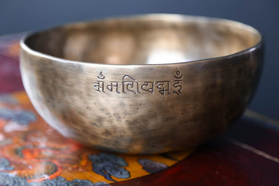 Singing Bowls Lunar Rainbow Full Moon Singing Bowl 14 moonbowl635