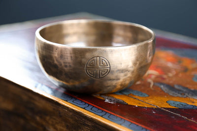 Singing Bowls Lunar Rainbow Full Moon Singing Bowl 37 moonbowl658