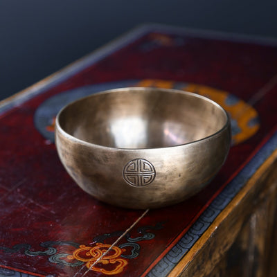 Singing Bowls Lunar Rainbow Full Moon Singing Bowl 98 moonbowl719