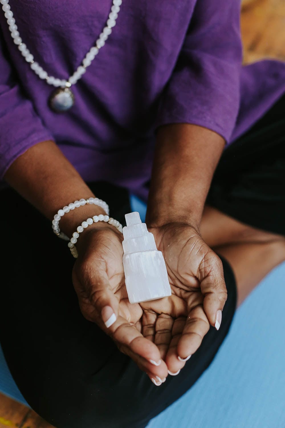 Statues Selenite Crystal Tower UN064