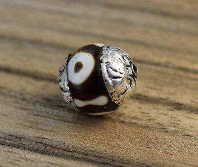 Tibetan Beads,Dzi Beads,New Items,Under 35 Dollars Default Tiny Silver Capped Dzi Bead be090