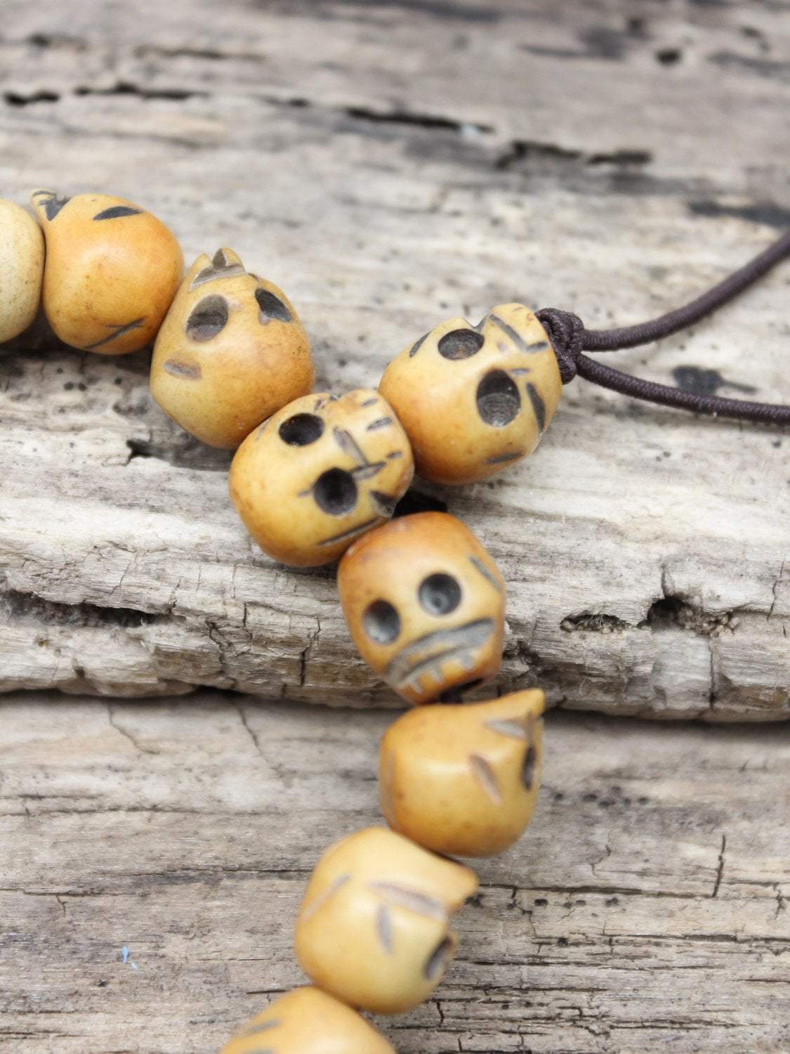 Wrist Malas Vintage Tibetan Carved Skull Wrist Mala WM467